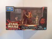 Star Wars Episode 1 Mos Espa Encounter Jar Jar Binks Sebulba Anakin Figures NIB