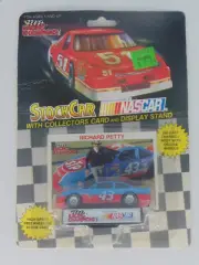 RACING CHAMPIONS 1991 RICHARD PETTY #43 PONTIAC GRAND PRIX STP NASCAR 1:64