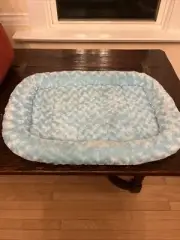 Dog Bed Pad Portable Blue Rosette Medium Crate Pad