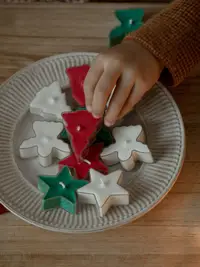 在飛比找松果購物優惠-聖誕樹手工茶蠟燭桌面浪漫燭光晚餐兒童裝飾小物 (8.4折)