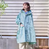在飛比找森森購物網優惠-日本KIU 163926 薄荷綠 標準成人空氣感有袖斗篷雨衣
