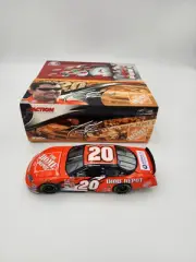 ACTION 1:24 Scale 2004 Chevrolet Monte Carlo #20 Home Depot Tony Stewart