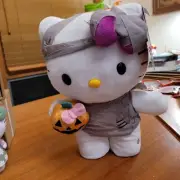 Hello Kitty Mummy GRAY HOLDING PUMPKIN Halloween Side Stepper 2024 RARE