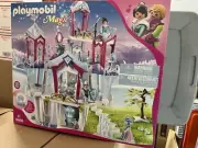 Playmobil Crystal Palace Magic Playset Light-Up Winter Castle 9469. New.