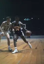 Cincinnati Royals Oscar Robertson In Action 1963 Old Basketball Photo 3