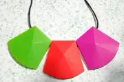 Silicone Teething Beaded Multicolor Necklace Jewellery Teether BPA free red pink