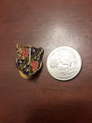 Star Trek Picard Family Crest Next Generation Throwback Exclusive Limited Pin