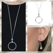 Paparazzi Jewelry ~BLING Into Focus~ Silver Necklace
