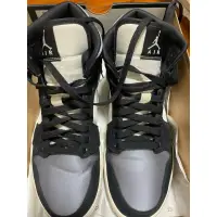 在飛比找蝦皮購物優惠-Air Jordan 1 mid se 9號 二手 麂皮黑+