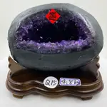 H2935頂級烏拉圭ESP紫水晶洞含座重：4.8KG  高21CM寬度24CM厚度18CM，洞深5CM （紫晶洞