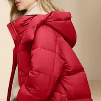 在飛比找ETMall東森購物網優惠-迪菲麗格爆款紅色冬季寬松羽絨服