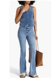 FRAME Le Super High Flare Jeans in Jadite. NWT. Size 28. Retail- $255