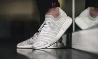 在飛比找Yahoo!奇摩拍賣優惠-Adidas NMD R1 STLT PK 運動 編織 流行