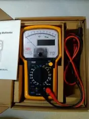 7030 digital & analog Multimeter ... NEW