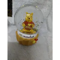在飛比找蝦皮購物優惠-7-11 杯子蛋糕水晶球系列小熊維尼 Hello Kitty