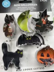 R&M Mini Halloween Cookie Or Pie Cutters Set 6