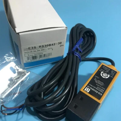 1PC New Photoelectric Sensor E3SRS30B4230 E3S-RS30B42-30