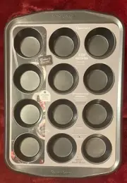 Sale***Baker's Secret Muffin Pan