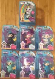 Gigi the Unicorn + The original 6 Fingerlings Monkeys Toy Bundle Retired RARE