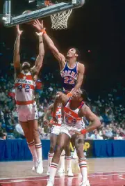 Greg Ballard of the Washington Bullets battles1981 Basketball Photo 1