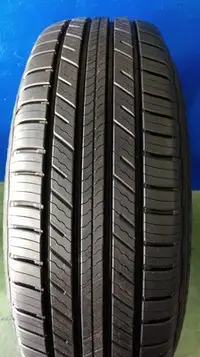 在飛比找Yahoo!奇摩拍賣優惠-米其林Michelin PRIMACY SUV 215-65