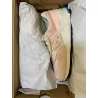 在飛比找蝦皮購物優惠-全新！new balance ML999MMD 粉色8號