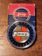 NOS Kaiser Jeep Corp. Horn Button Center Cap Emblem 930367 1960's 70's