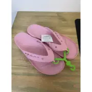 Crocs NWT Iconic Comfort Baya Platform Flip Flop Light Pink Lightweight Womens 9