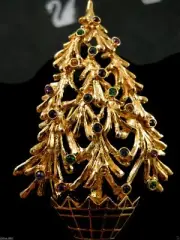 SIGNED SWAROVSKI PAVE' CRYSTAL CHRISTMAS TREE PIN~BROOCH RETIRED RARE NIB