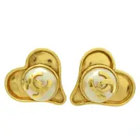 在飛比找Yahoo!奇摩拍賣優惠-Chanel 古董愛心耳環