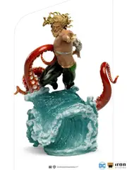 DC Comics - Aquaman Deluxe Statue, 1:10 Scale