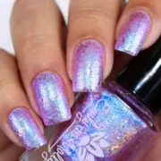 Emily de Molly Have My Heart - Blue Aurora Shimmer Nail Polish Metallic Flakies