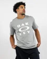 [Oakley] Oakley Men's Bark Ellipse T-Shirt in Cement Size Small S Cement