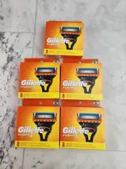 5 Packs Of GILLETTE FUSION 5 REFILL RAZOR BLADES, 8 Cartridges 40 Total ( NEW )