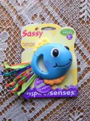 SASSY FLUTTER FINS RATTLE 'N' TEETHER ( FREE CD )