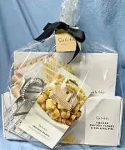 SUR LA TABLE Gift Set Pasta Ravioli Tablet Stamp Gnocchi Board Rack ITALY NIB