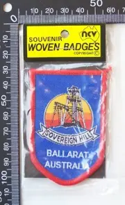VINTAGE SOVEREIGN HILL BALLARAT EMBROIDERED SOUVENIR PATCH CLOTH SEW-ON BADGE