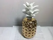 HALLMARK PINEAPPLE TRINKET BOX New with tag Ceramic and Porcelain 2 Piece Gold