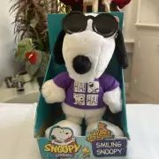 Smiling Laughing SNOOPY plush doll NOS - 1999- Hasbro Peanuts in Orig box 14”