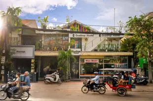 暹粒中途背包客旅館One Stop Hostel Siem Reap