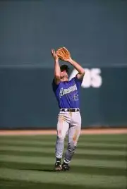 Danny Klassen Arizona Diamondbacks tries to make a catch at the Di- Old Photo