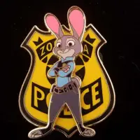 在飛比找蝦皮購物優惠-兔子警官朱迪徽章瘋狂動物城尼克Judy Polie迪士尼