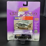 Johnny Lightning Classic Gold - Black & Gold 1970 Olds 442 - 2000
