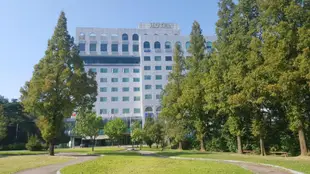 Grand Hotel Pyeongtaek Lake