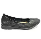 Clarks Women’s Jenette Ease Black Slip-On Flats 8 M