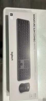 Logitech Signature MK955 Slim Keyboard combo Mouse BRAND NEW Box Sealed