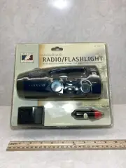 Rechargeable Emergency Flashlight AM/FM Radio Solar Hand Crank Battery 12V New