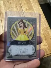 Disney 100 Belle Autograph 104/200