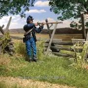 W.Britain 31352 Federal Irish Brigade Standing Firing, No.1 (Britains)