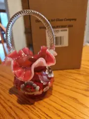 BRAND NEW!! Fenton BASKET CRANBERRY OPALESCENT Gold Treasures 2004 A5